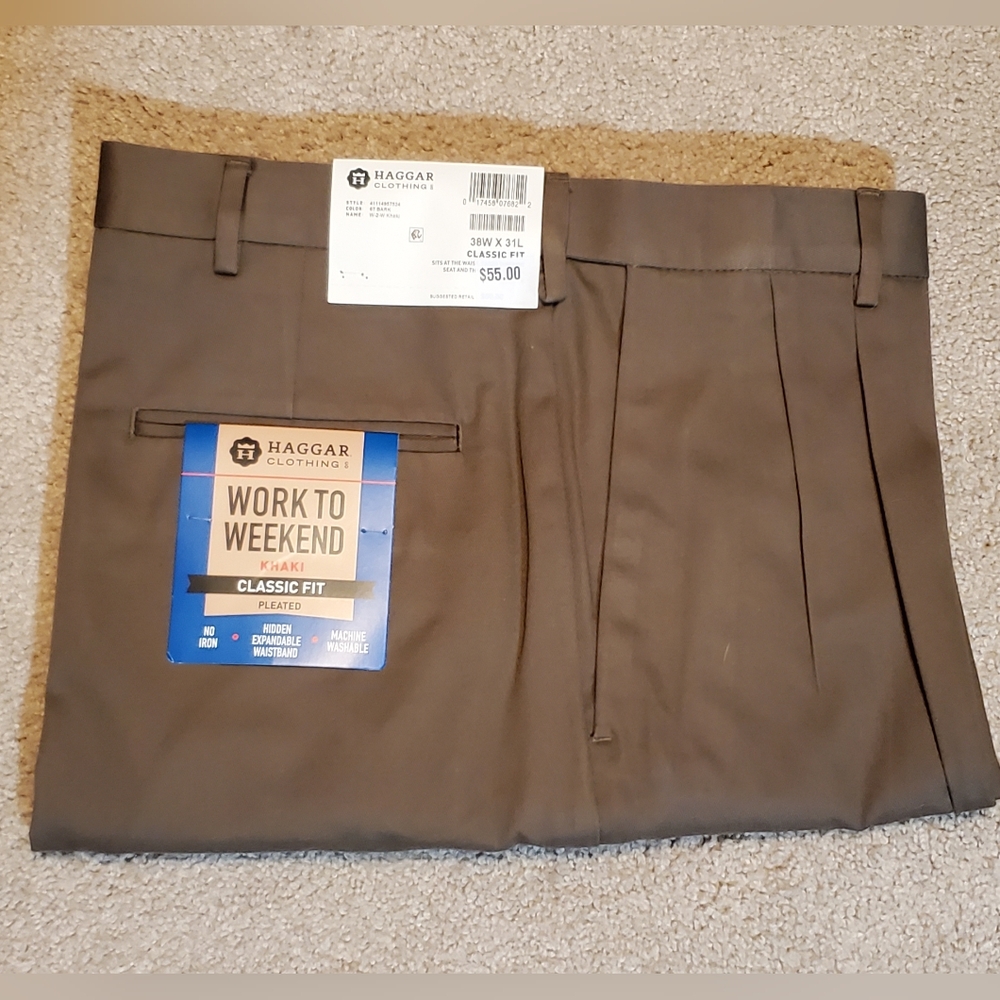 Haggar Work to Weekend Pleated Pants